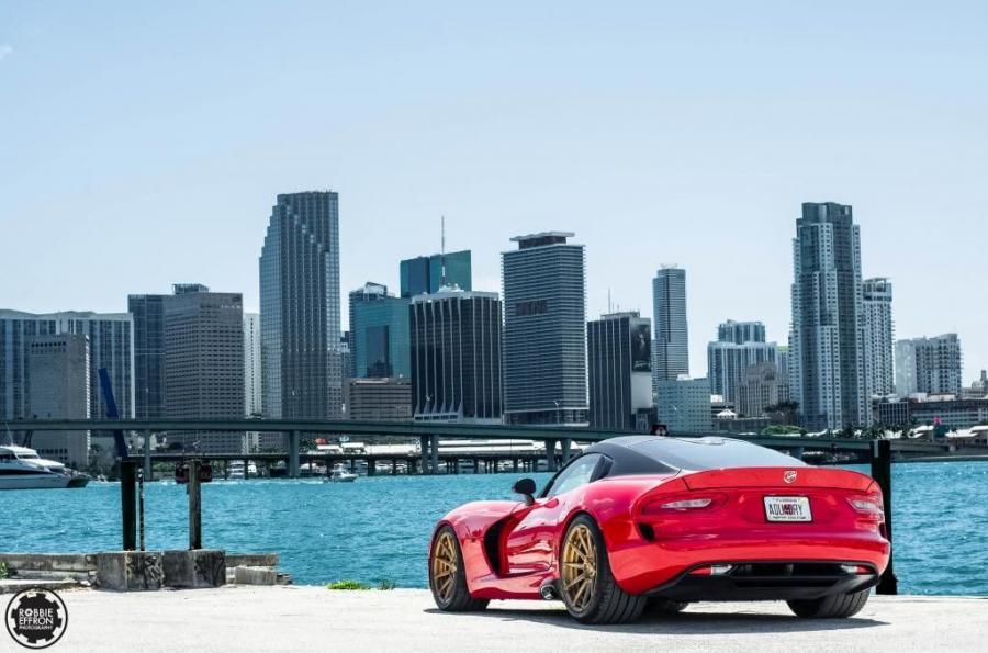  SRT Viper on ADV.1 Wheels 2014 года  (фото 3 из 5)